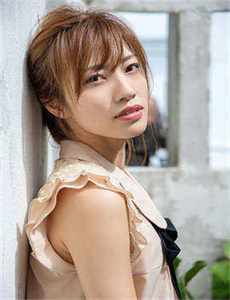 扶着岳的胯猛烈撞击,4399高清看片免费